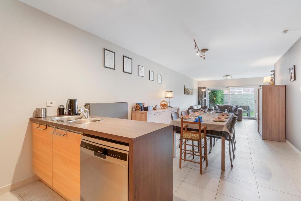 Luxury Apartment With Garden Close To The Beach أوستيند المظهر الخارجي الصورة